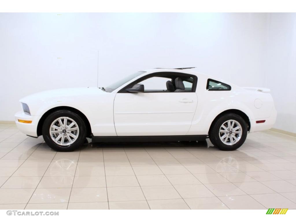 2006 Mustang V6 Premium Coupe - Performance White / Light Graphite photo #4
