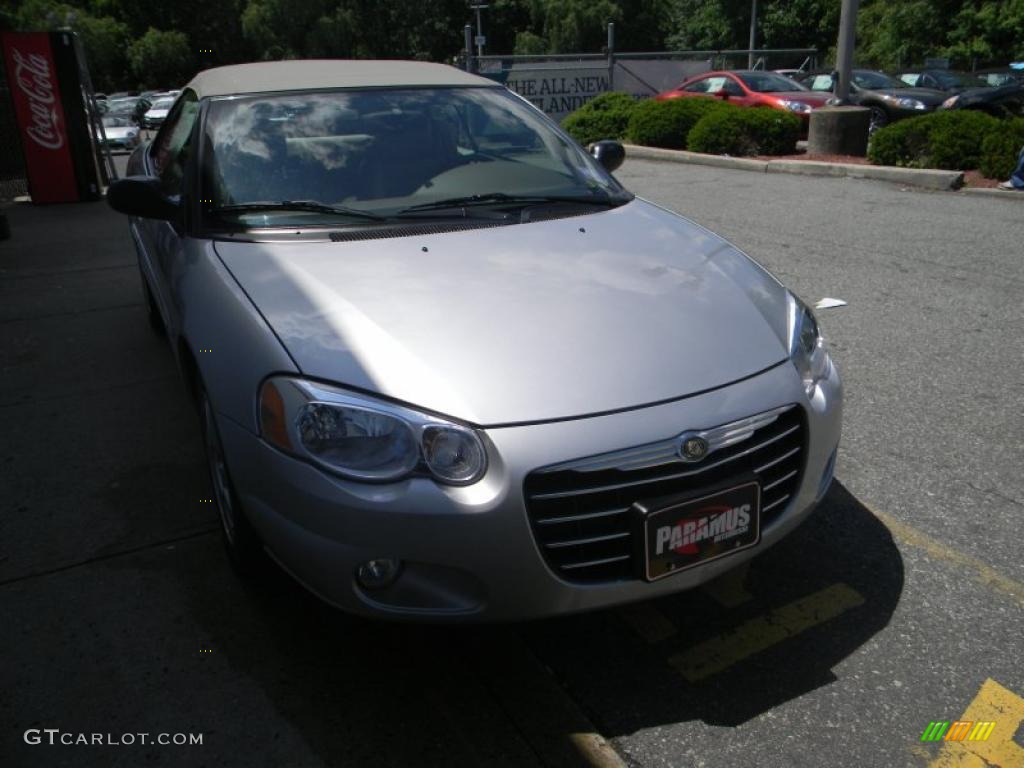 2004 Sebring Limited Convertible - Bright Silver Metallic / Taupe photo #2