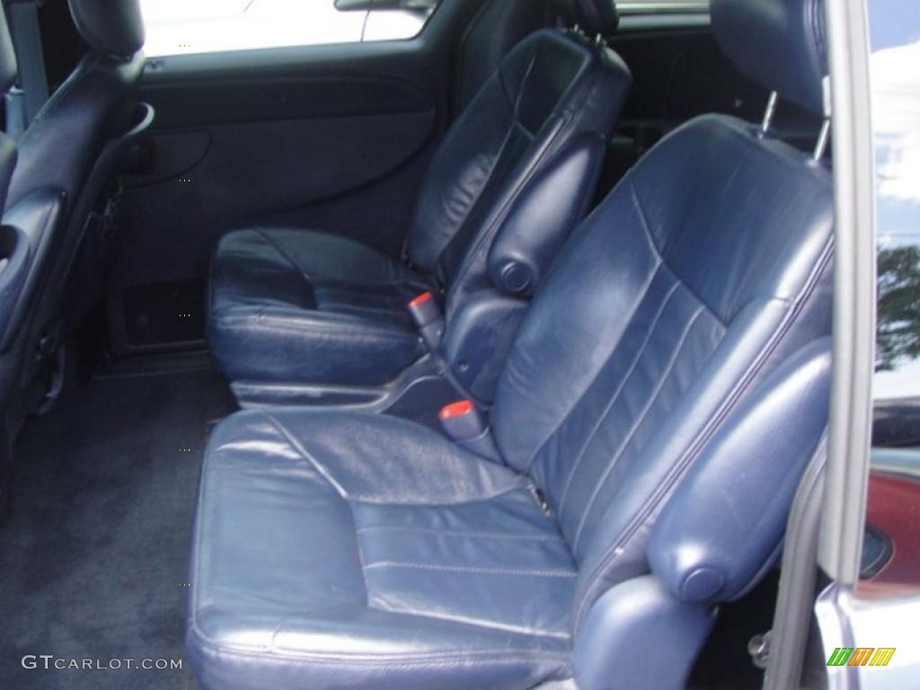 Navy Blue Interior 2002 Chrysler Town & Country LXi Photo #49789343