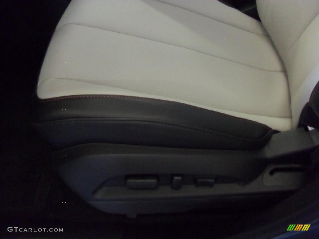 2011 Equinox LT - Twilight Blue Metallic / Light Titanium/Jet Black photo #10