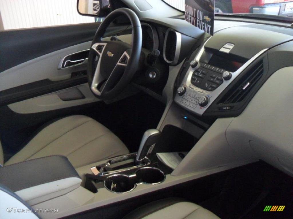 2011 Equinox LT - Twilight Blue Metallic / Light Titanium/Jet Black photo #30