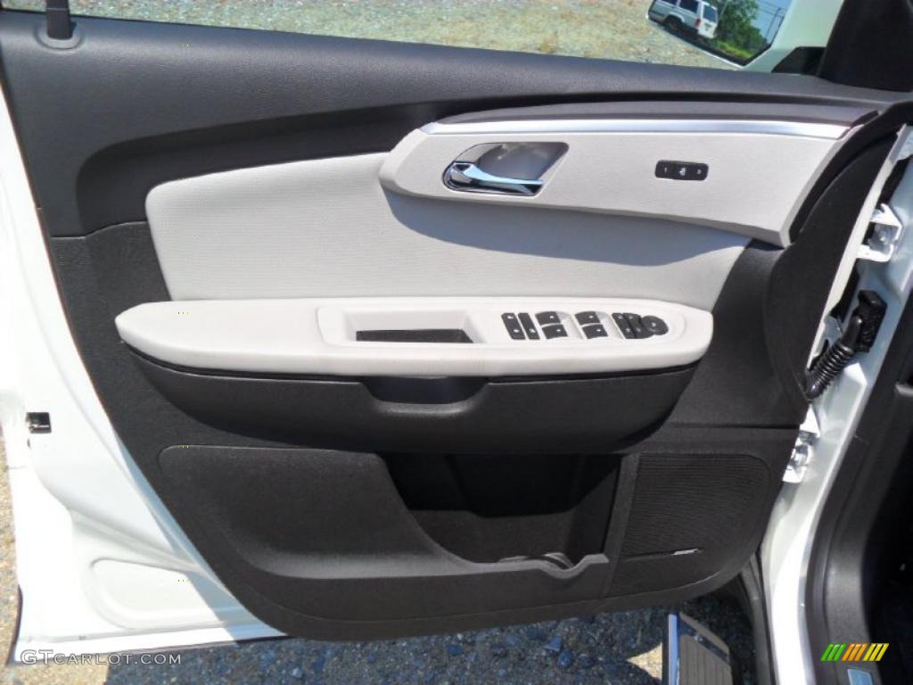 2011 Chevrolet Traverse LTZ Light Gray/Ebony Door Panel Photo #49792091