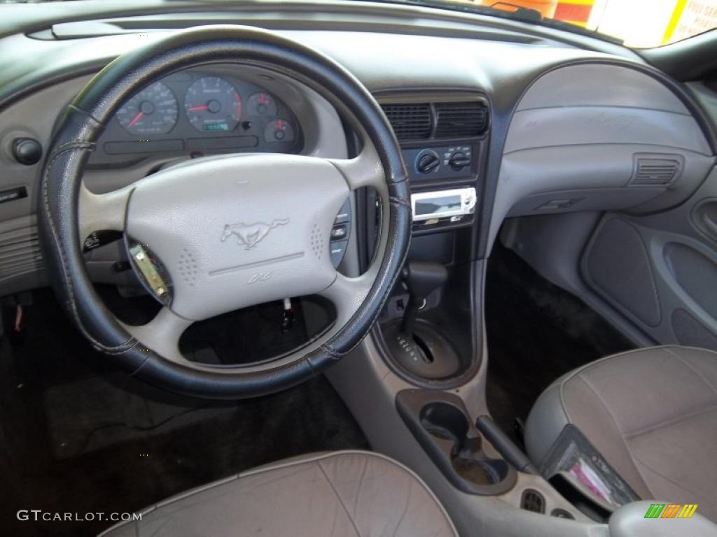 Light Graphite Interior 1999 Ford Mustang V6 Convertible Photo #49792610
