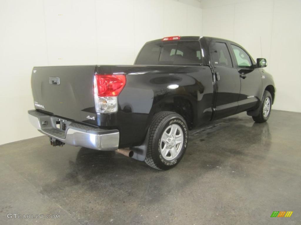 2007 Tundra SR5 Double Cab 4x4 - Black / Black photo #9