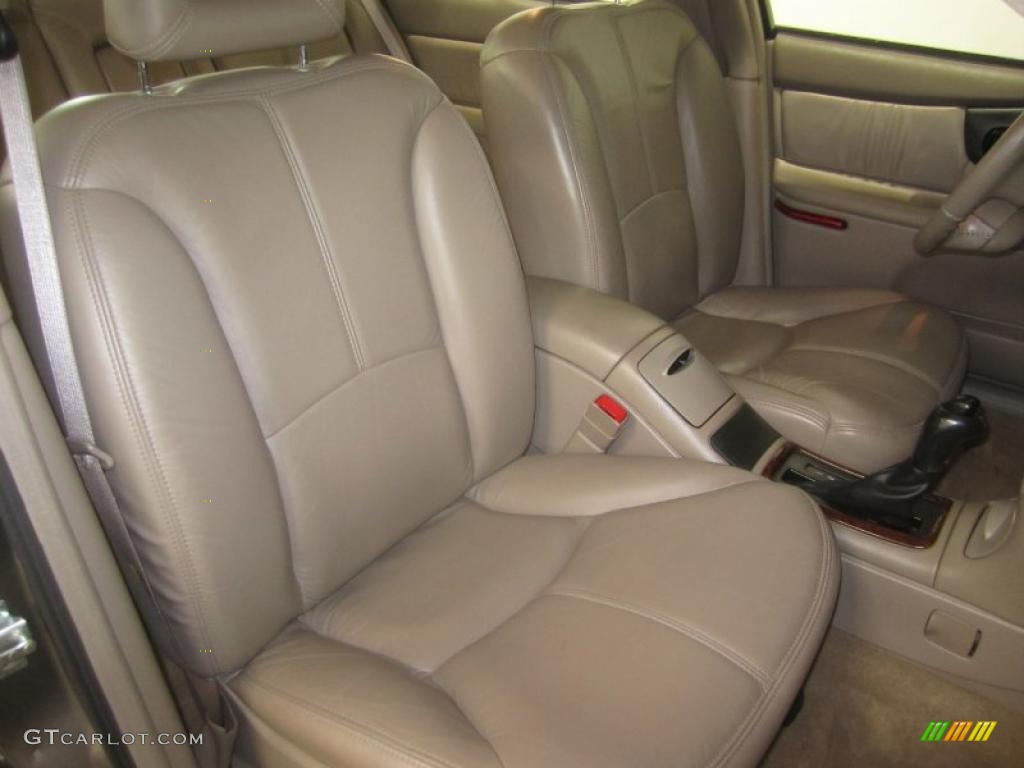 Taupe Interior 2004 Buick Regal LS Photo #49794446