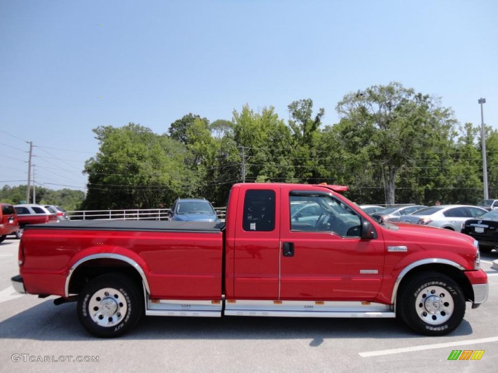 Red Clearcoat 2005 Ford F250 Super Duty XLT SuperCab Exterior Photo #49794821