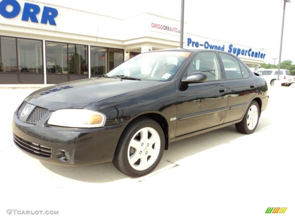 Blackout Nissan Sentra