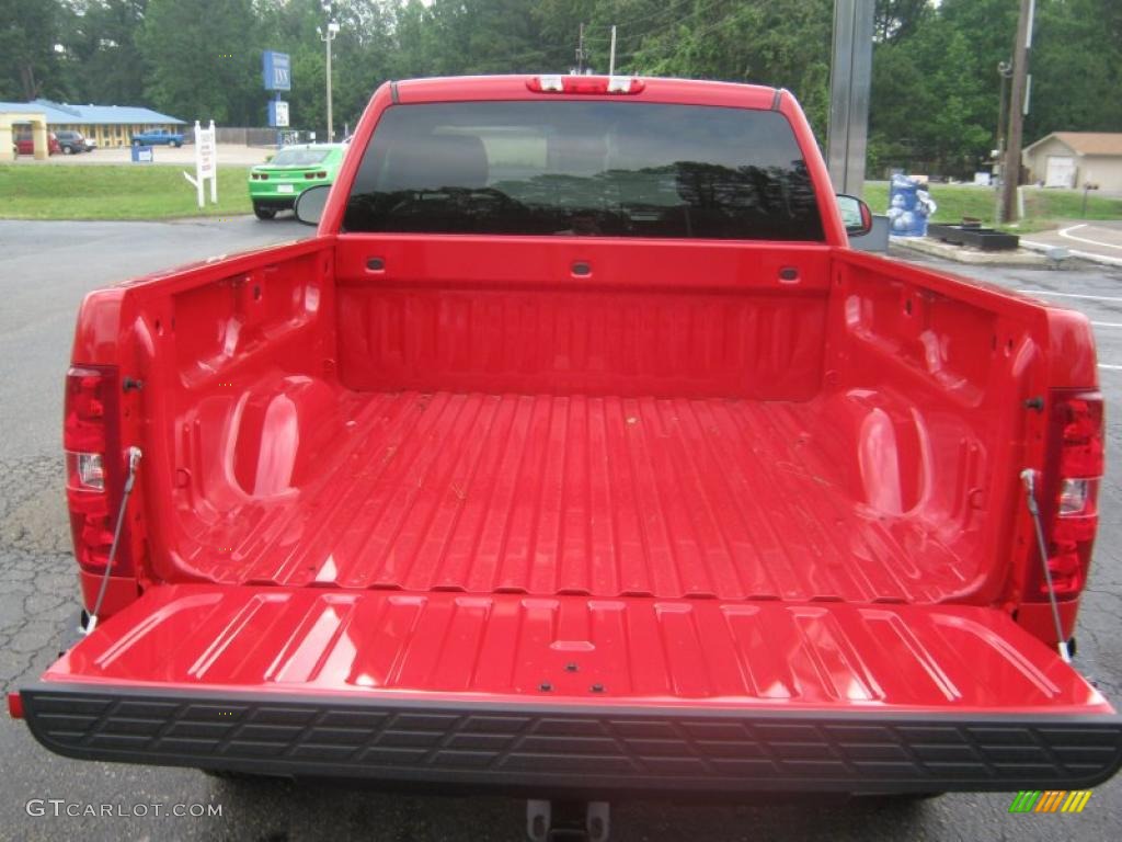 2011 Silverado 1500 Regular Cab 4x4 - Victory Red / Dark Titanium photo #17