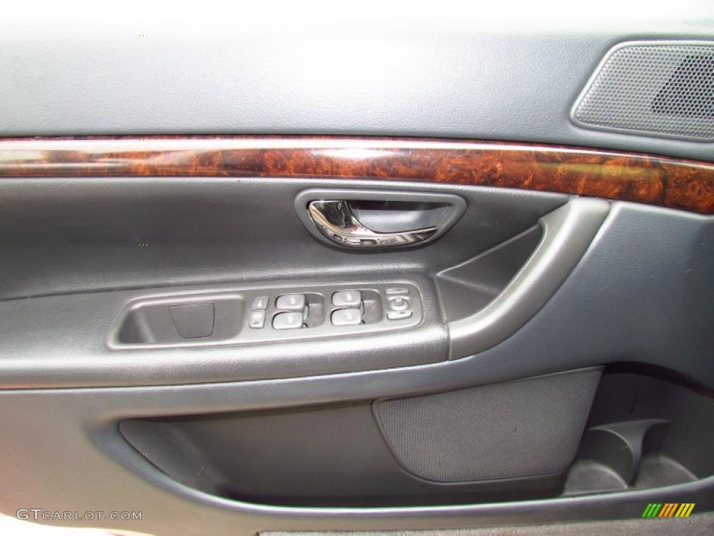 1999 Volvo S80 2.9 Graphite Grey Door Panel Photo #49797959