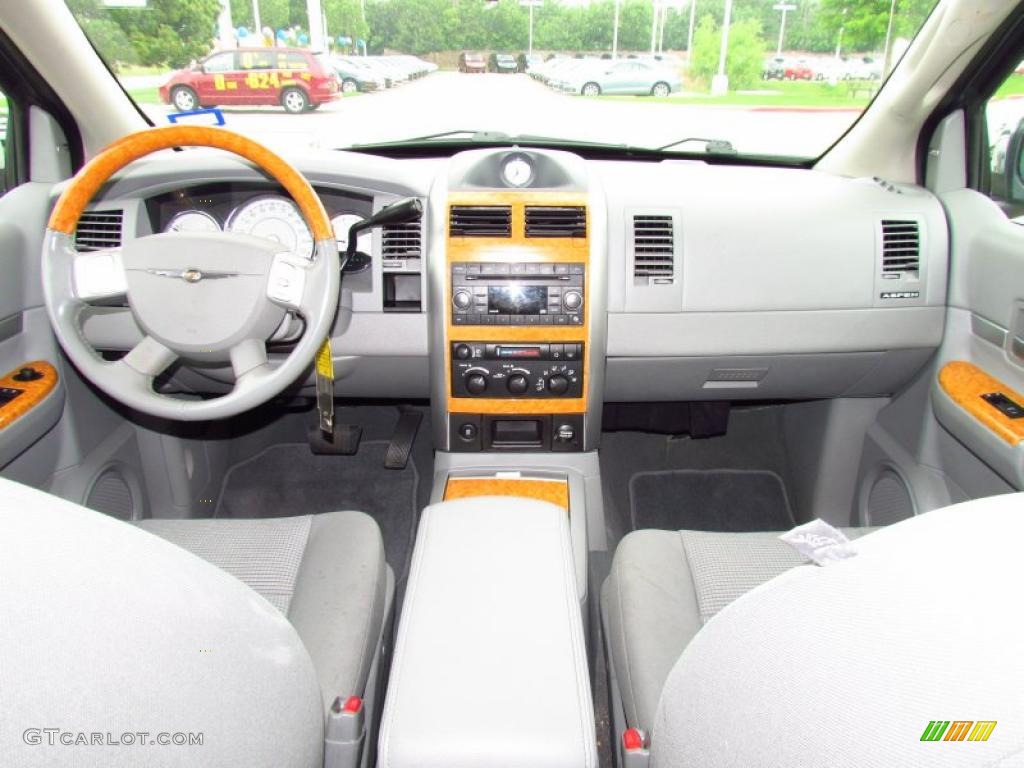 2008 Chrysler Aspen Limited Light Graystone Dashboard Photo #49798274