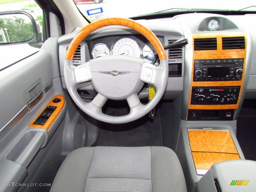 2008 Chrysler Aspen Limited Light Graystone Dashboard Photo #49798277