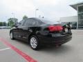 Black - Jetta SE Sedan Photo No. 3