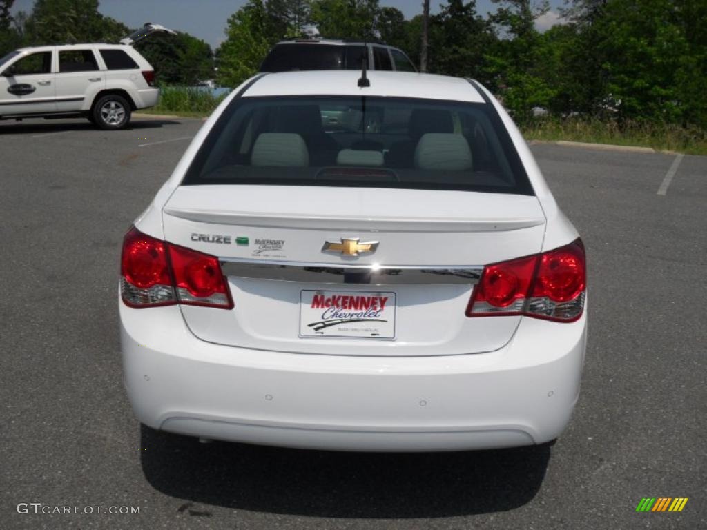 2011 Cruze ECO - Summit White / Medium Titanium photo #3