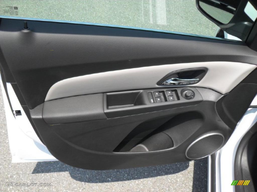 2011 Cruze ECO - Summit White / Medium Titanium photo #8