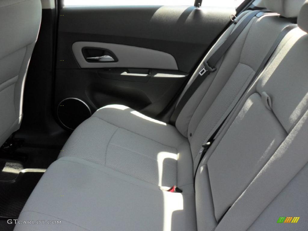 2011 Cruze ECO - Summit White / Medium Titanium photo #13