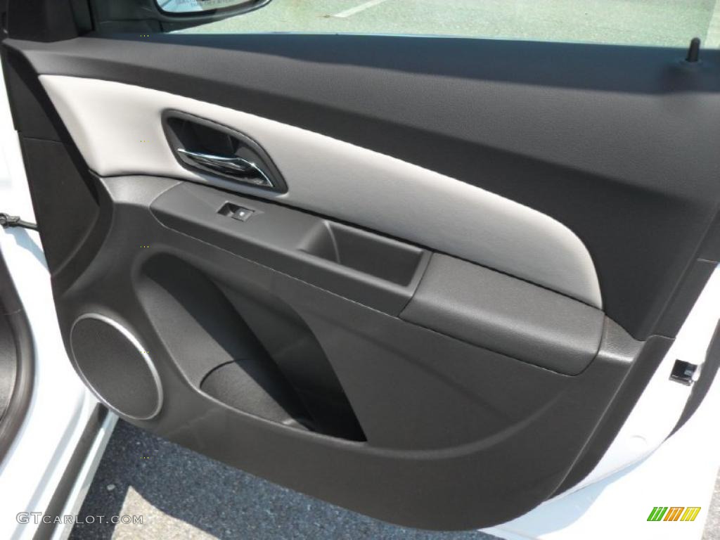 2011 Cruze ECO - Summit White / Medium Titanium photo #20