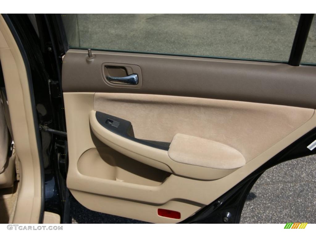 2006 Accord LX Sedan - Nighthawk Black Pearl / Ivory photo #19