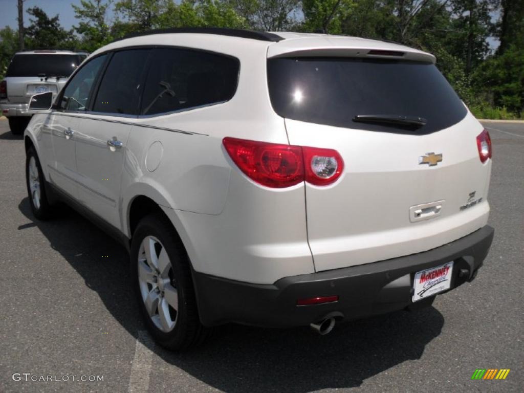 2011 Traverse LTZ - White Diamond Tricoat / Cashmere/Ebony photo #2