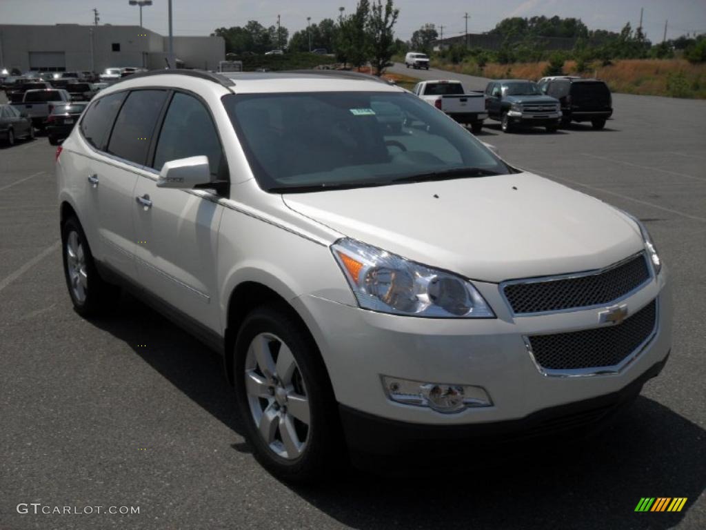 2011 Traverse LTZ - White Diamond Tricoat / Cashmere/Ebony photo #5
