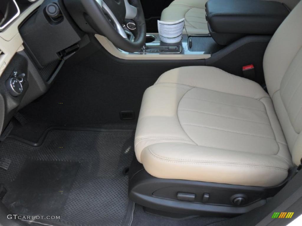 2011 Traverse LTZ - White Diamond Tricoat / Cashmere/Ebony photo #7