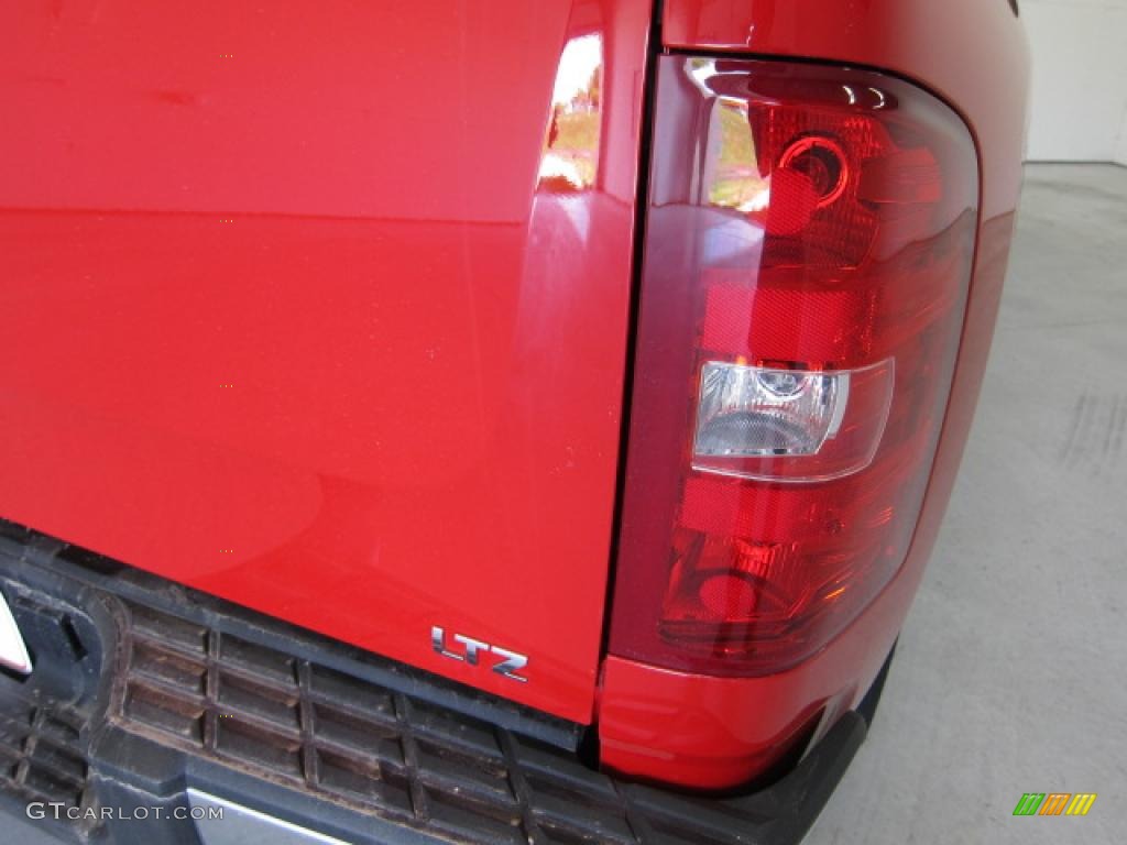 2009 Silverado 1500 LTZ Crew Cab 4x4 - Victory Red / Light Titanium photo #12