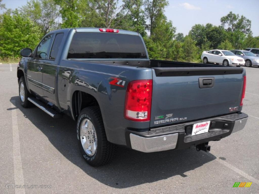 2011 Sierra 1500 SLE Extended Cab - Stealth Gray Metallic / Ebony photo #2