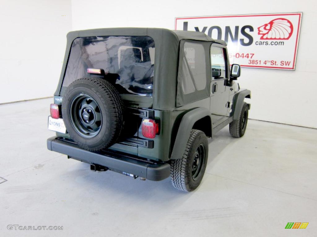 2005 Wrangler Willys Edition 4x4 - Moss Green Pearlcoat / Khaki photo #18