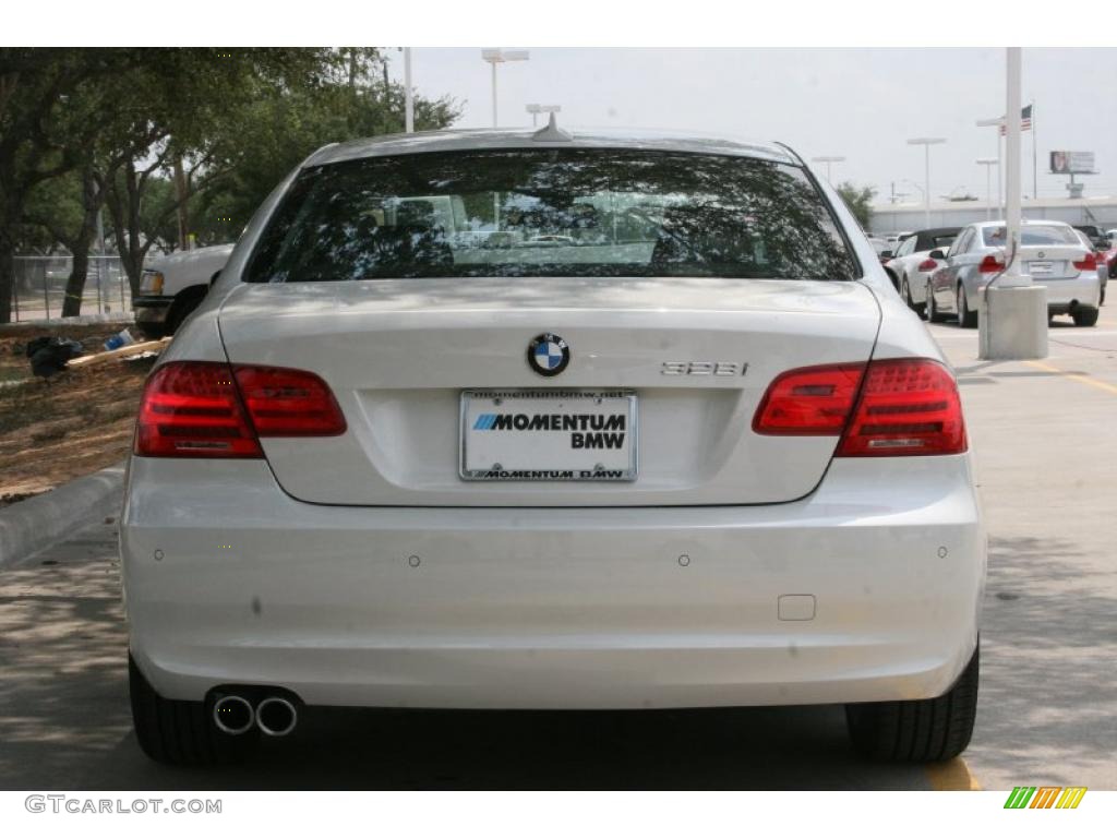 2011 3 Series 328i Coupe - Mineral White Metallic / Black photo #11