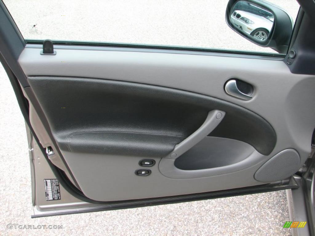 2004 Saab 9-5 Aero Sedan Obsidian Black Door Panel Photo #49805985