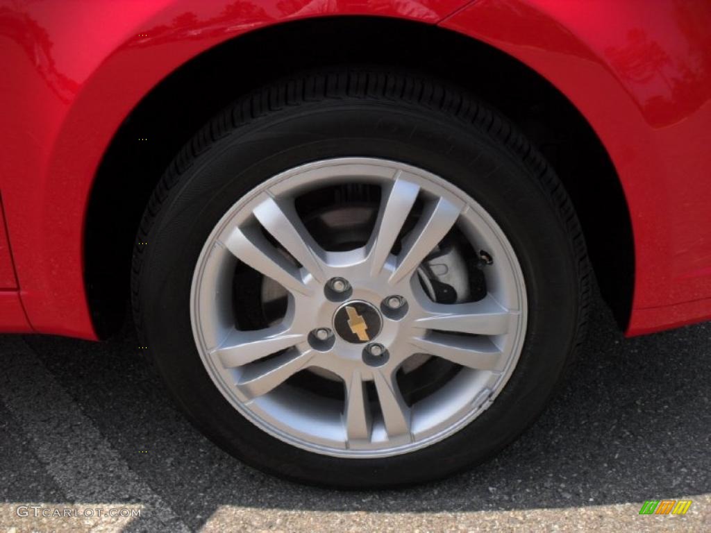 2011 Chevrolet Aveo Aveo5 LT Wheel Photo #49806156