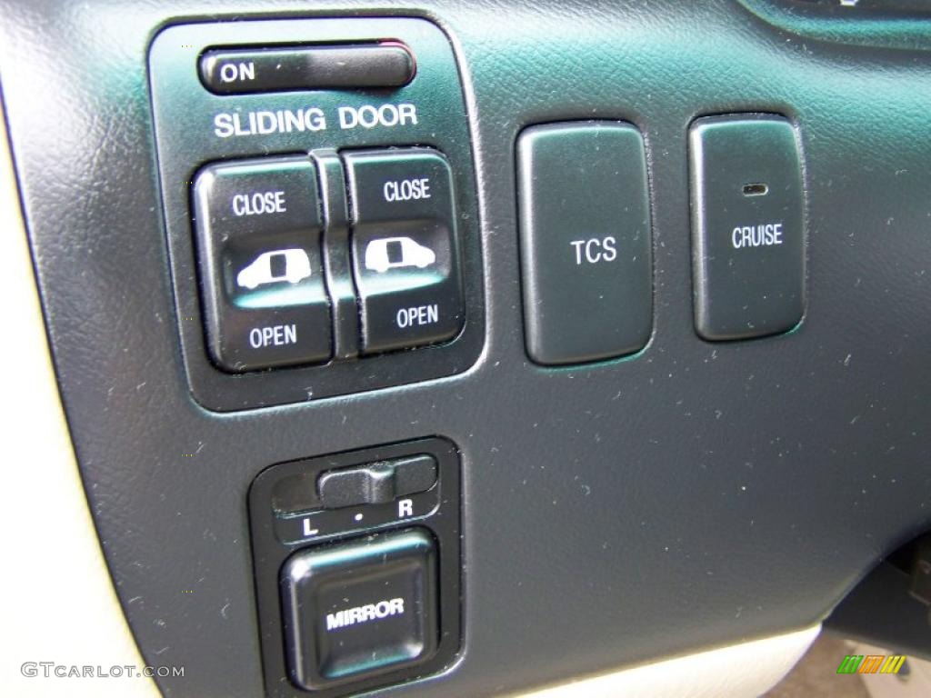2000 Honda Odyssey EX Controls Photo #49807563