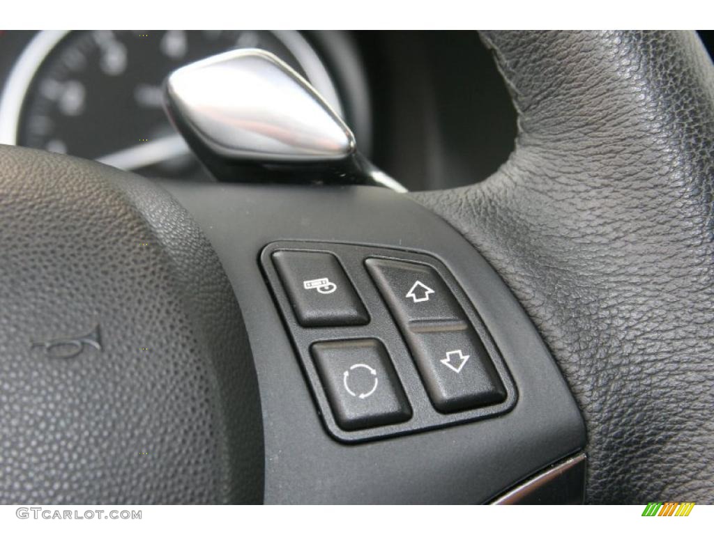 2009 BMW 3 Series 328xi Coupe Controls Photo #49808073