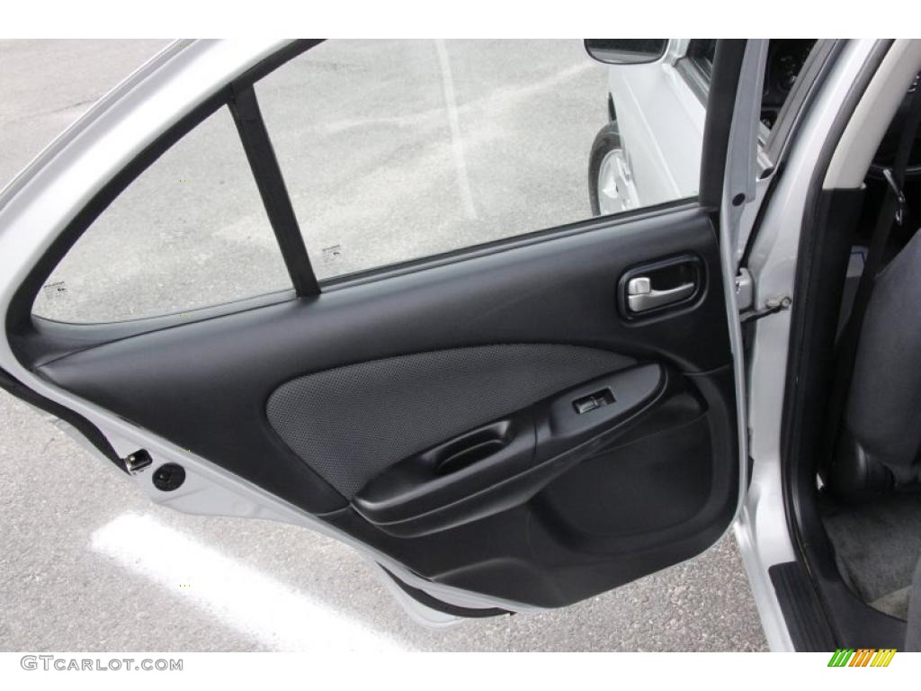 2005 Nissan Sentra 1.8 S Special Edition Charcoal Door Panel Photo #49809441