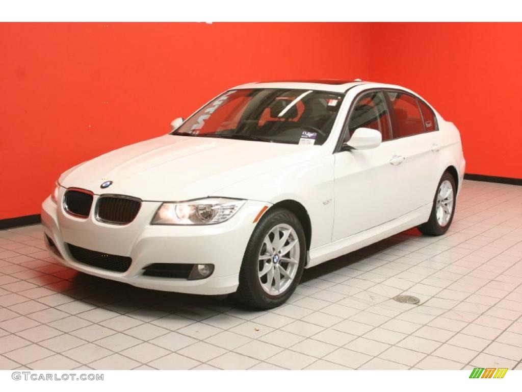 2010 3 Series 328i Sedan - Alpine White / Black photo #2