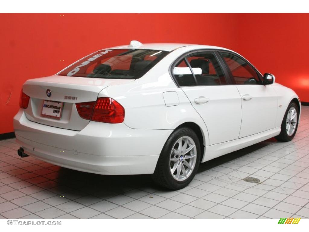 2010 3 Series 328i Sedan - Alpine White / Black photo #3