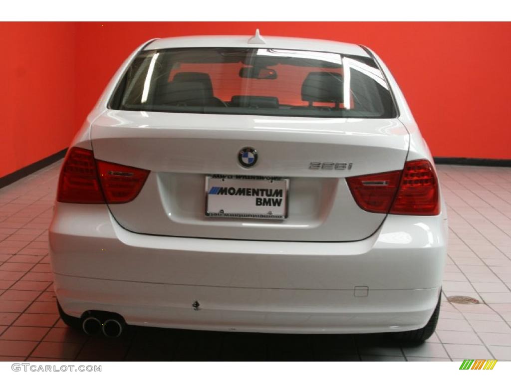 2010 3 Series 328i Sedan - Alpine White / Black photo #14