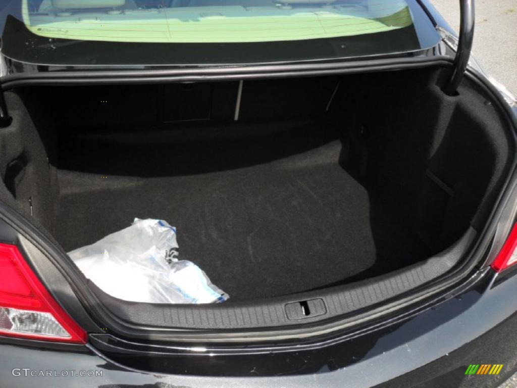 2011 Buick Regal CXL Trunk Photo #49810419