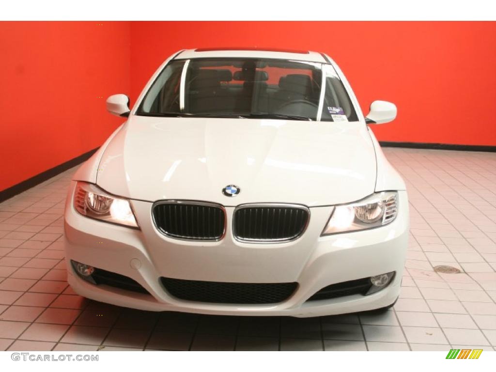2010 3 Series 328i Sedan - Alpine White / Black photo #19