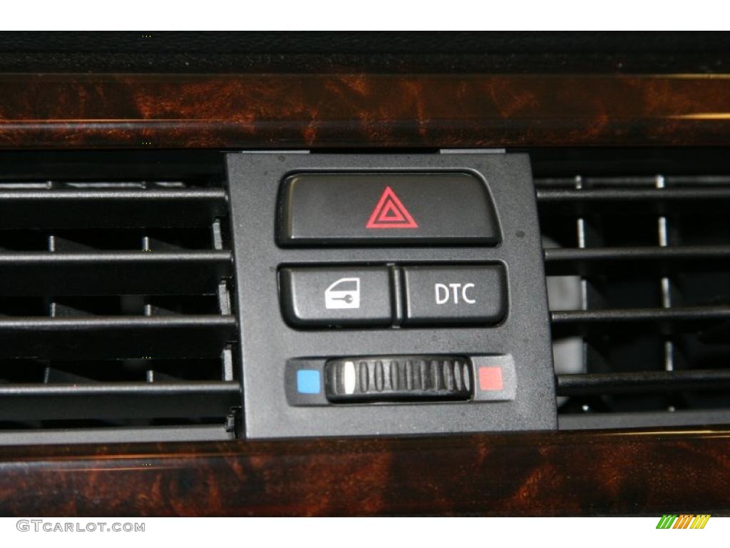 2010 3 Series 328i Sedan - Alpine White / Black photo #33