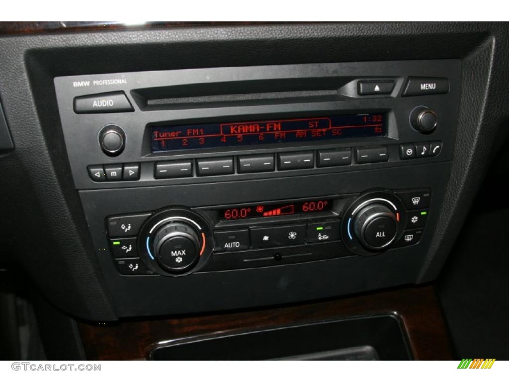 2010 3 Series 328i Sedan - Alpine White / Black photo #34