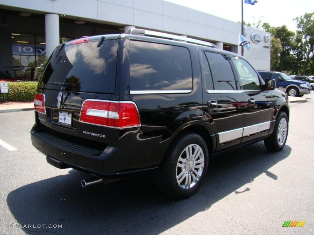 2008 Navigator Luxury - Black / Camel/Sand Piping photo #8