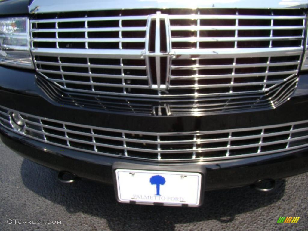 2008 Navigator Luxury - Black / Camel/Sand Piping photo #43