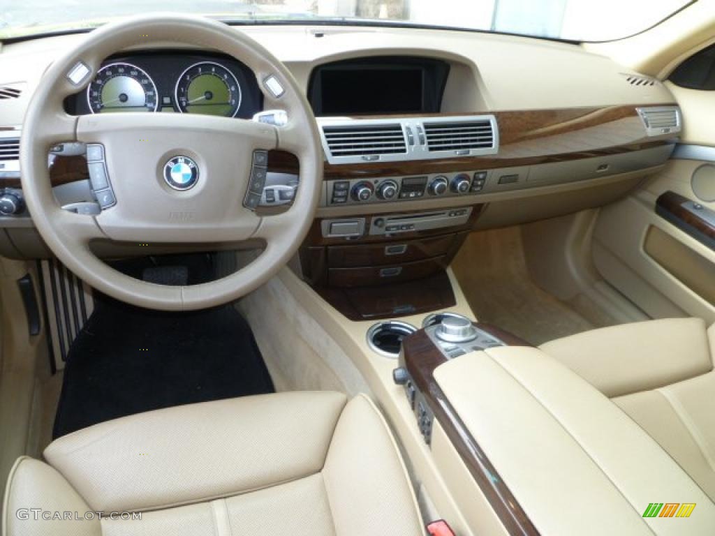 2006 BMW 7 Series 750Li Sedan Dark Beige/Beige III Dashboard Photo #49814070