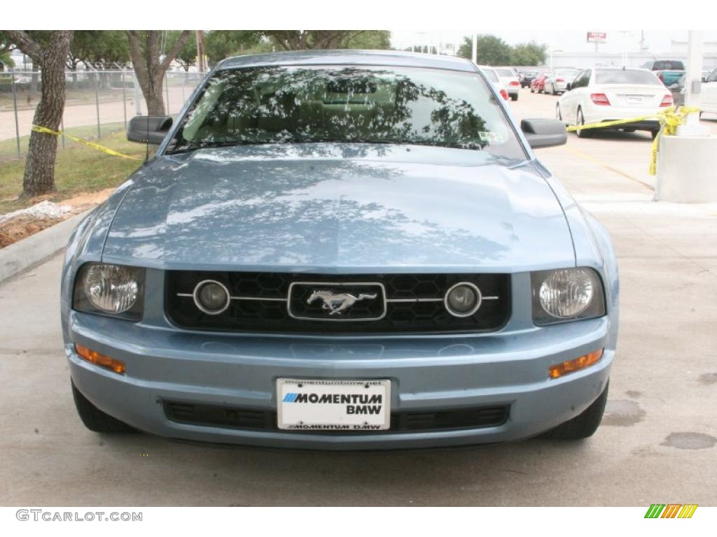 2007 Mustang V6 Premium Coupe - Windveil Blue Metallic / Light Graphite photo #19