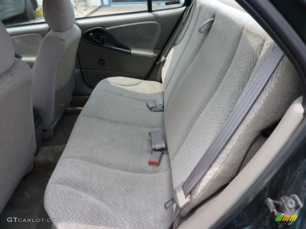 2002 Cavalier LS Sedan - Forest Green Metallic / Neutral photo #19