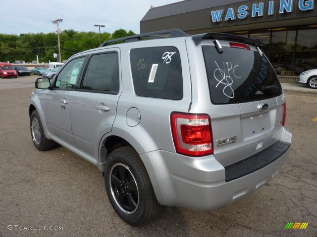 2011 Escape XLT Sport V6 4WD - Ingot Silver Metallic / Charcoal Black photo #2