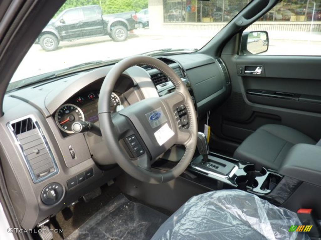 2011 Escape XLT Sport V6 4WD - Ingot Silver Metallic / Charcoal Black photo #15