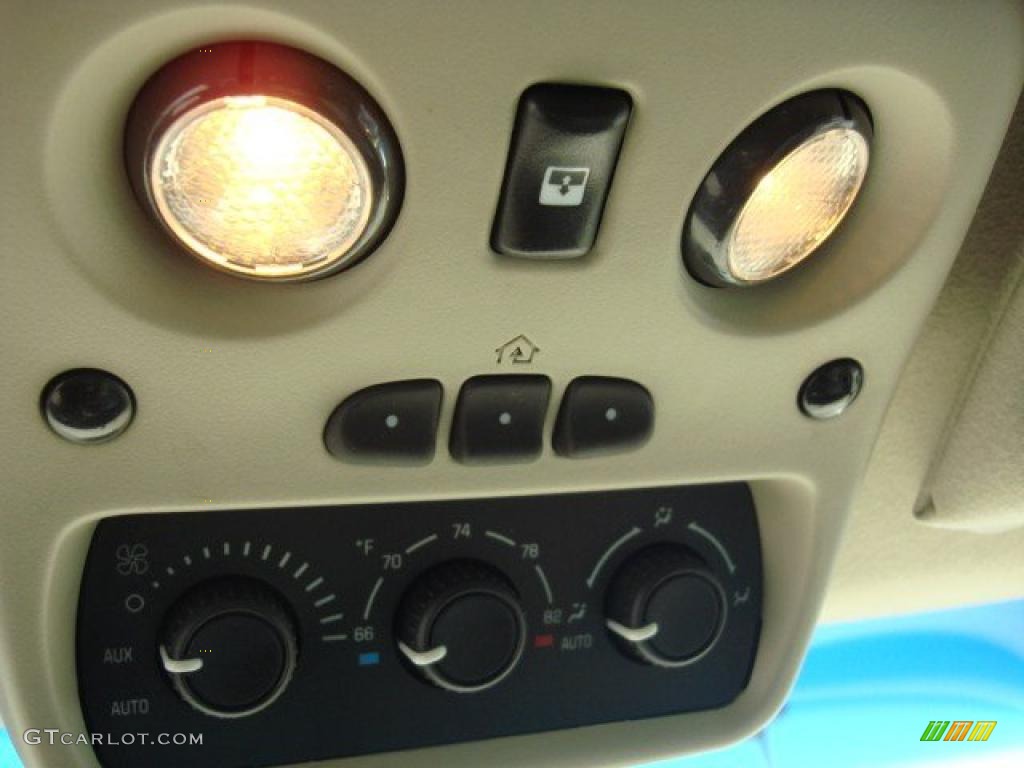 2005 Tahoe Z71 4x4 - Sport Red Metallic / Tan/Neutral photo #23