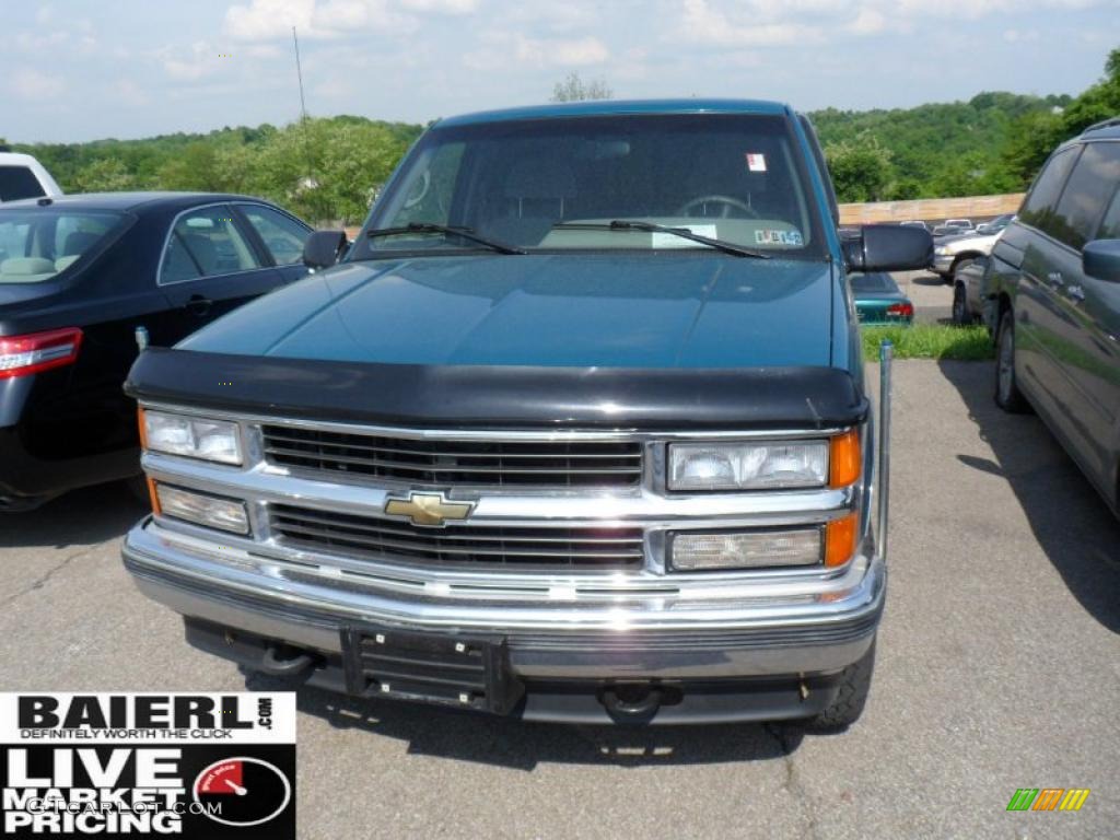 1996 C/K K1500 Extended Cab 4x4 - Bright Teal Metallic / Gray photo #2