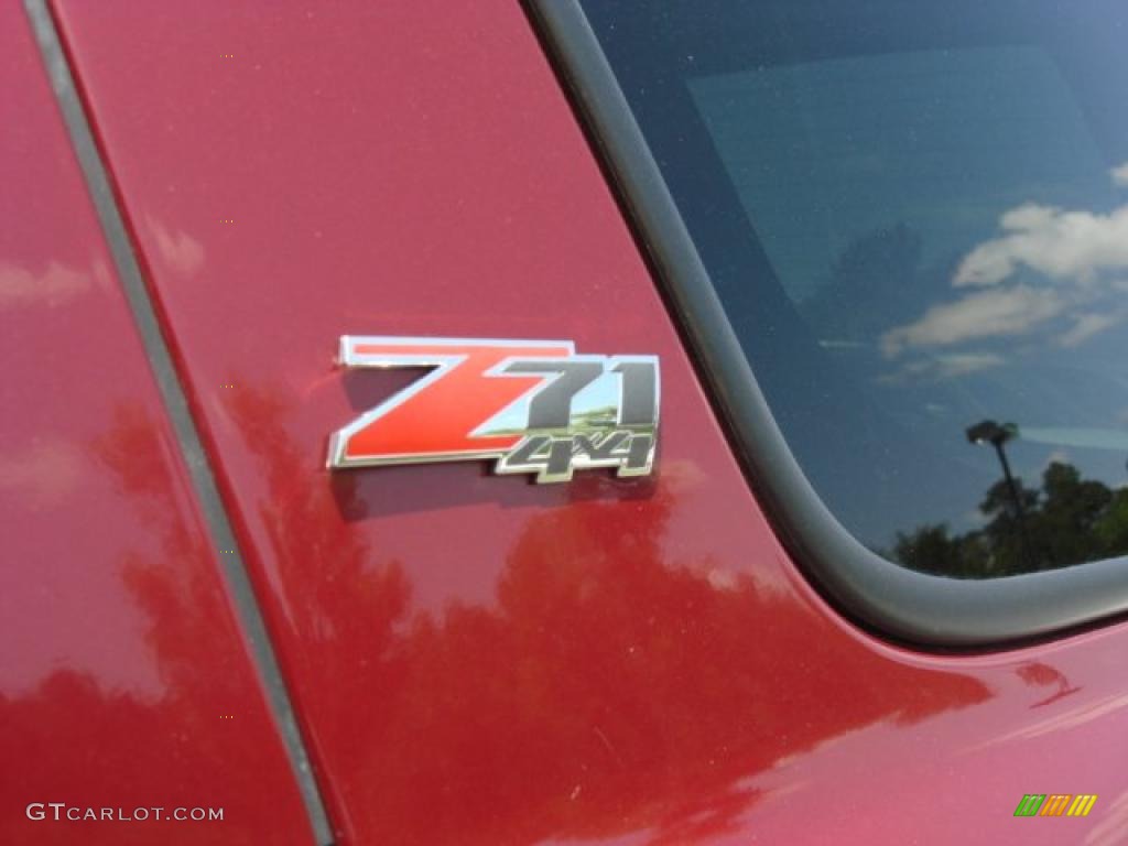 2005 Tahoe Z71 4x4 - Sport Red Metallic / Tan/Neutral photo #26